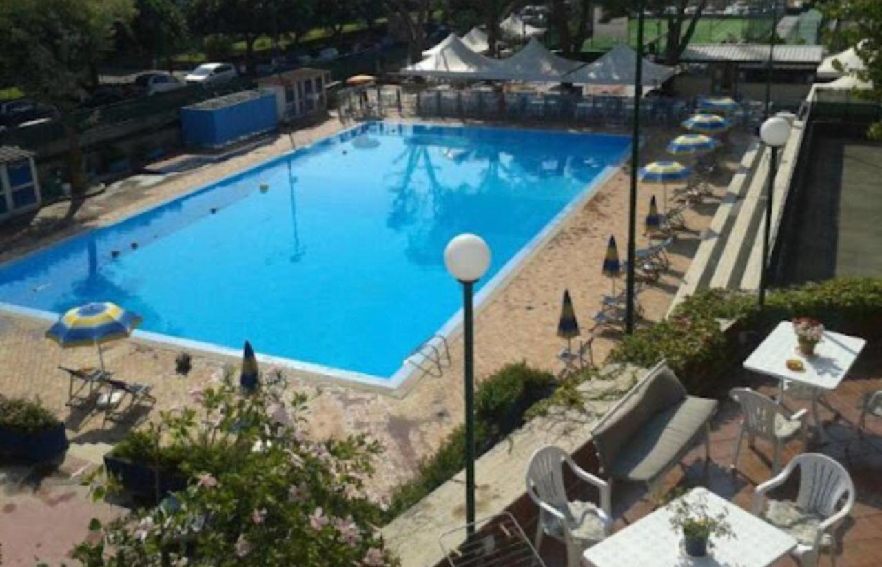 גיארדיני נאקסוס Serena Holiday Home Naxos מראה חיצוני תמונה